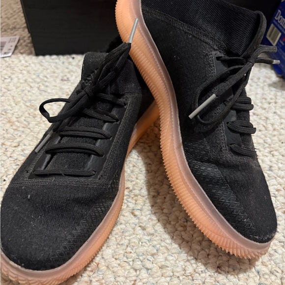 Adidas Boost running shoes
Size 7.5 women - Picture 1 of 3